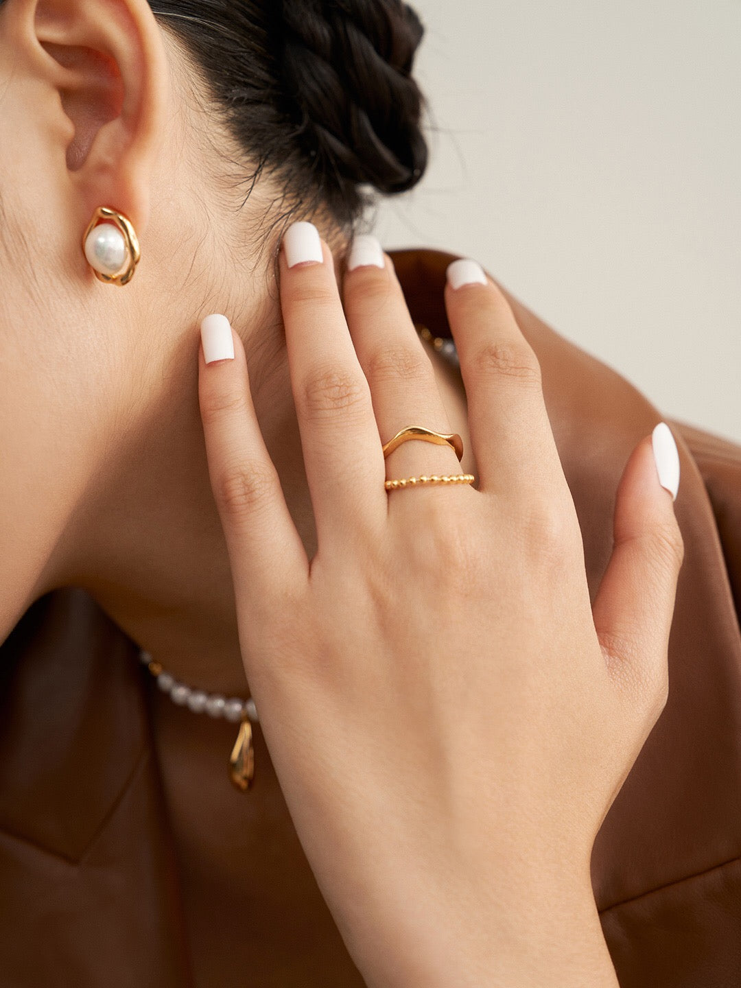 Beaded Chain Irregular Rings in 18k gold-plated sterling silver, shown on hand with adjustable fit. Handmade jewelry ideal for modern accessories.