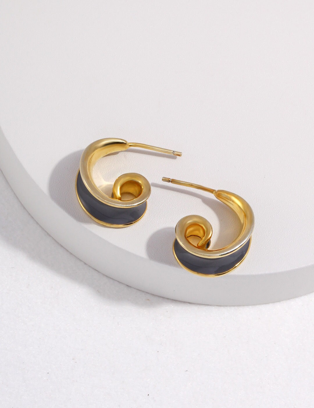 Helix Earrings - Drip Glaze Gold in gray featuring a swirl hoop style with 18ct gold vermeil, hypoallergenic and handcrafted.